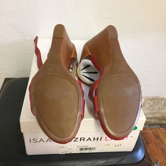 Isaac Mizrahi Wedge Sandals, 6.5M - Picture 4 of 5